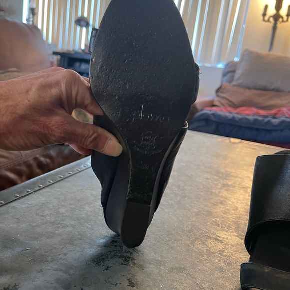 Plomo Black Leather Wedges in a Size 39 or Size 9 US made in Spain - Picture 4 of 7